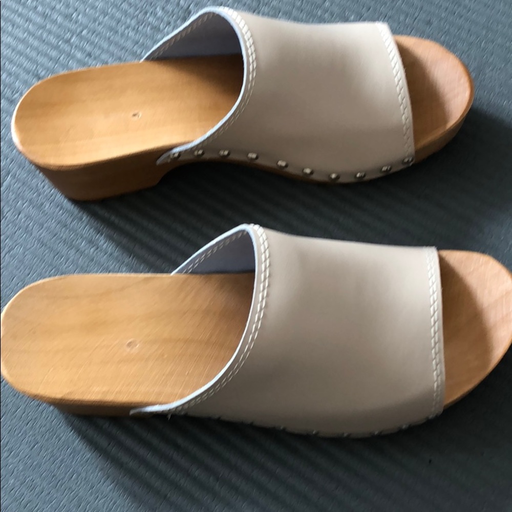Clogs - image 2